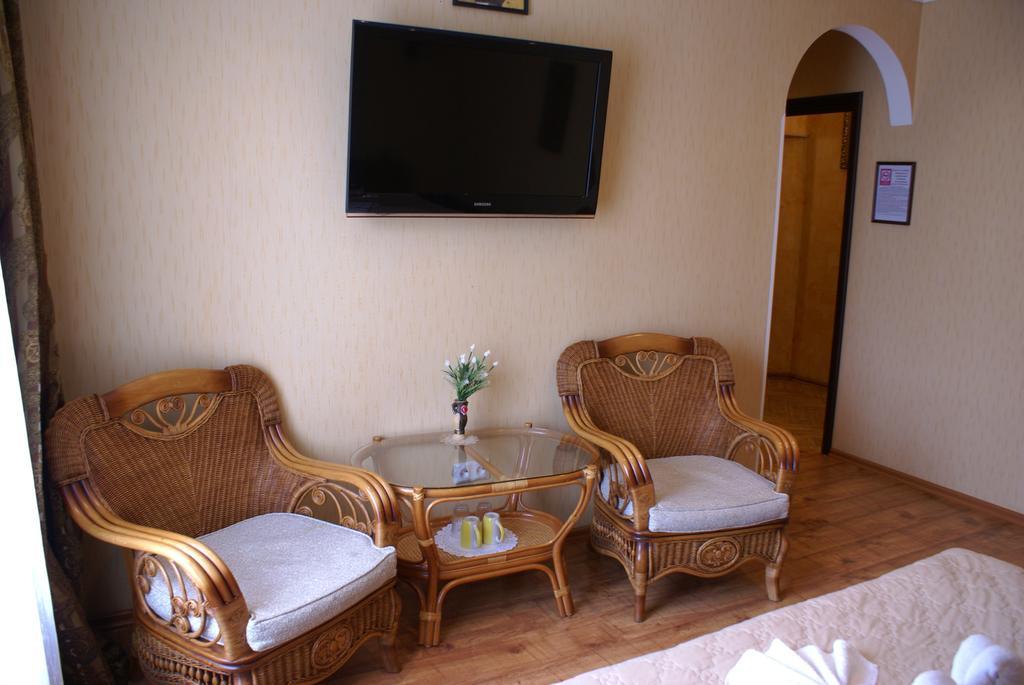 Orion Guest House Kaliningrad Exterior photo